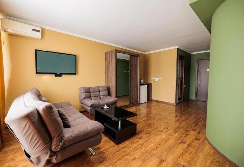 Fotos del hotel Tbilisi Central By Mgzavrebi:  24