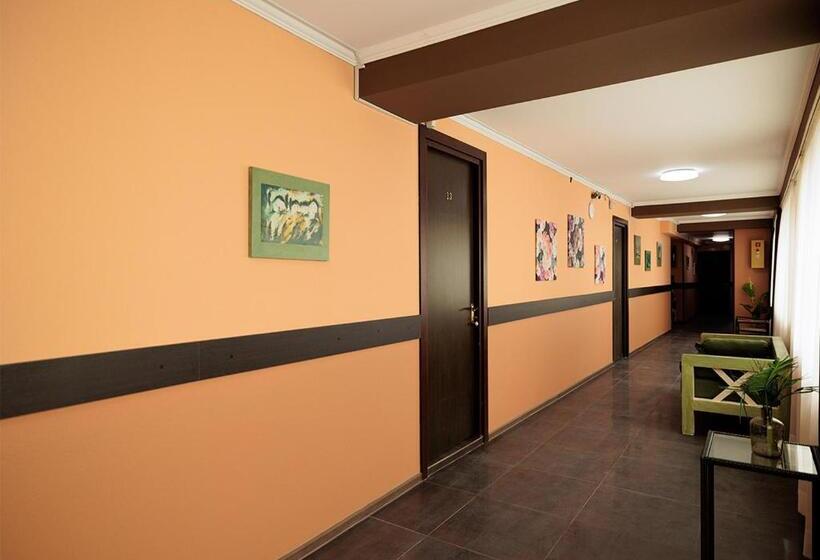 Fotos del hotel Tbilisi Central By Mgzavrebi:  4