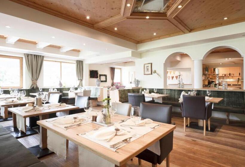 Fotos del hotel Lifestylepanoramahotel Erika Superior:  13