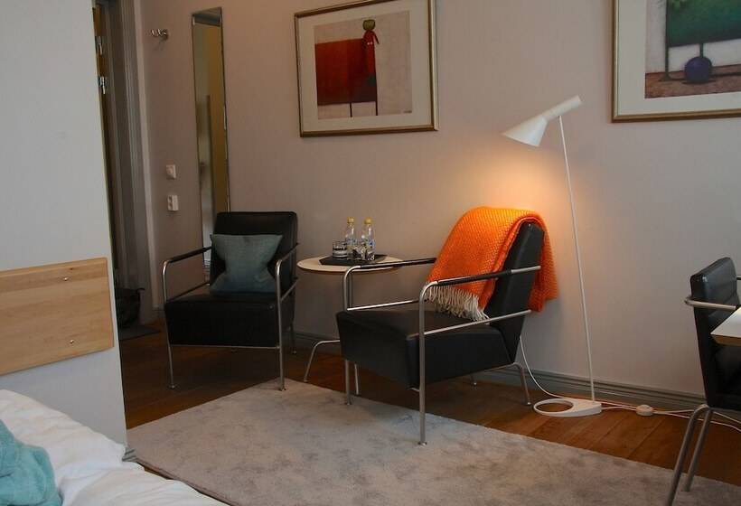 Fotos del hotel L Oskar:  22