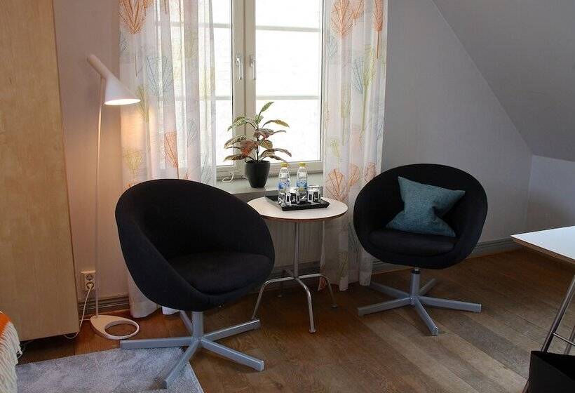 Fotos del hotel L Oskar:  25