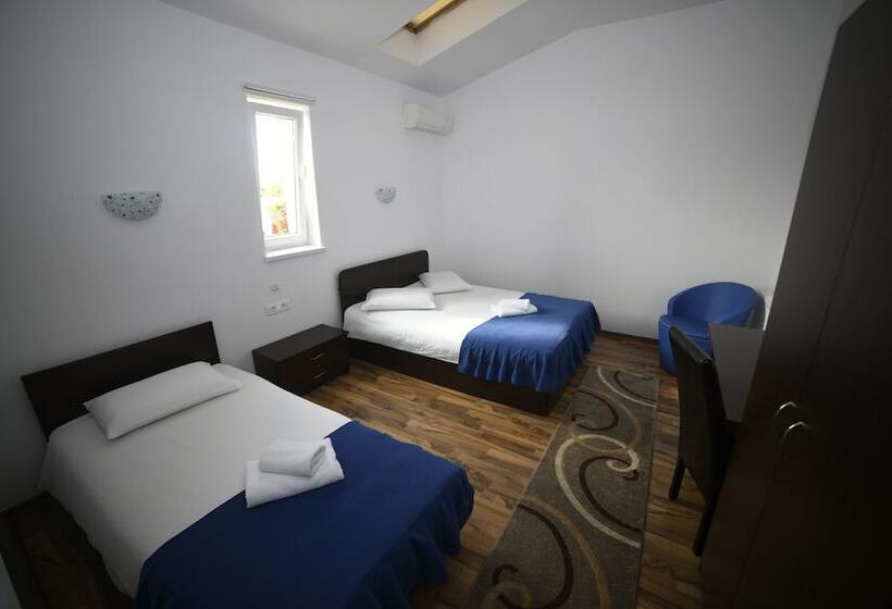 Fotos del hotel Pensiunea Zbor:  21