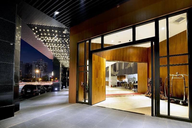 Fotos del hotel Aeris International:  15