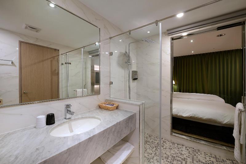 Fotos del hotel Aeris International:  7