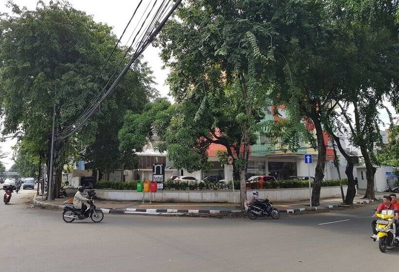 Fotos del hotel N3  Zainul Arifin:  7