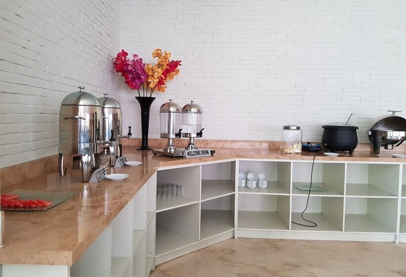 Fotos del hotel N3  Zainul Arifin:  4