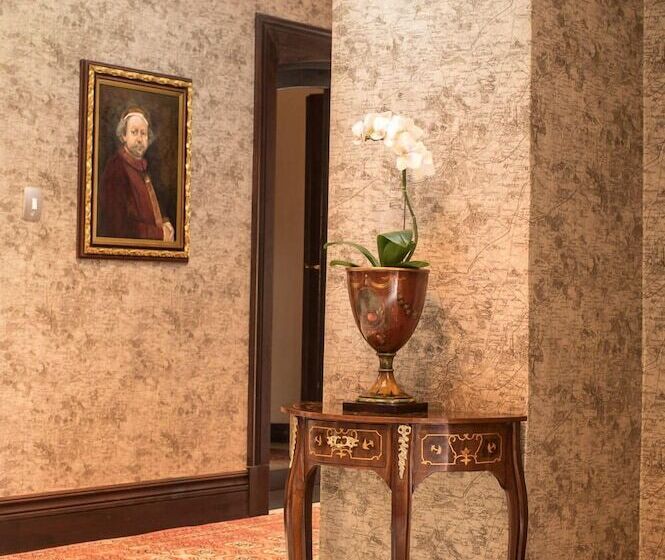 Ivory Manor Boutique