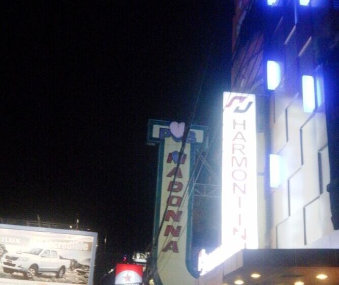 Fotos del hotel Harmoni Inn Hotel Makassar:  9