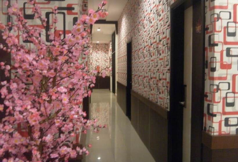 Fotos del hotel Harmoni Inn Hotel Makassar:  3