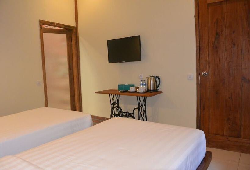 Fotos del hotel Cempaka Villa Ii:  18