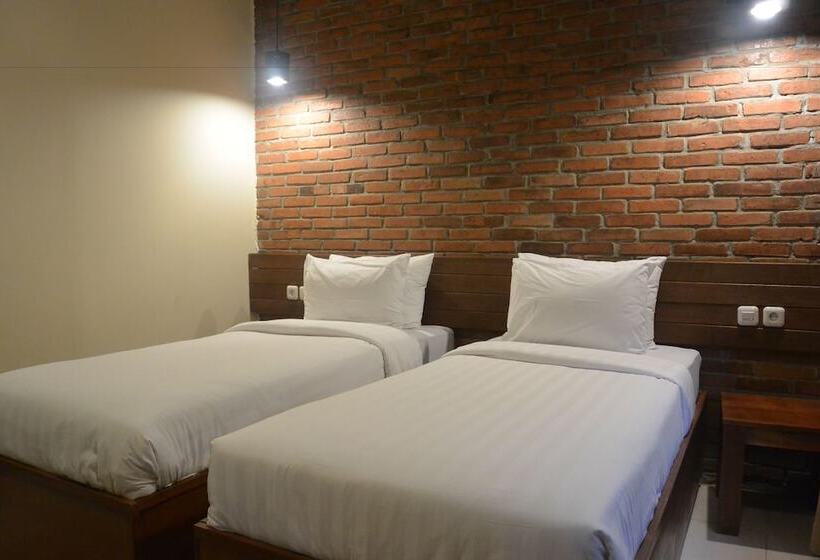 Fotos del hotel Cempaka Villa Ii:  10