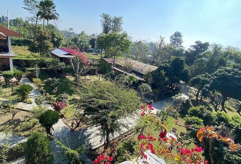 Fotos del hotel Chautari Garden Resort:  16