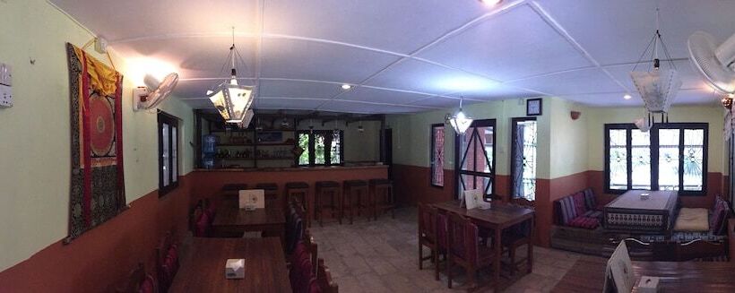 Fotos del hotel Chautari Garden Resort:  8