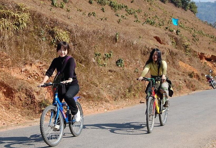 Fotos del hotel Chautari Garden Resort:  11