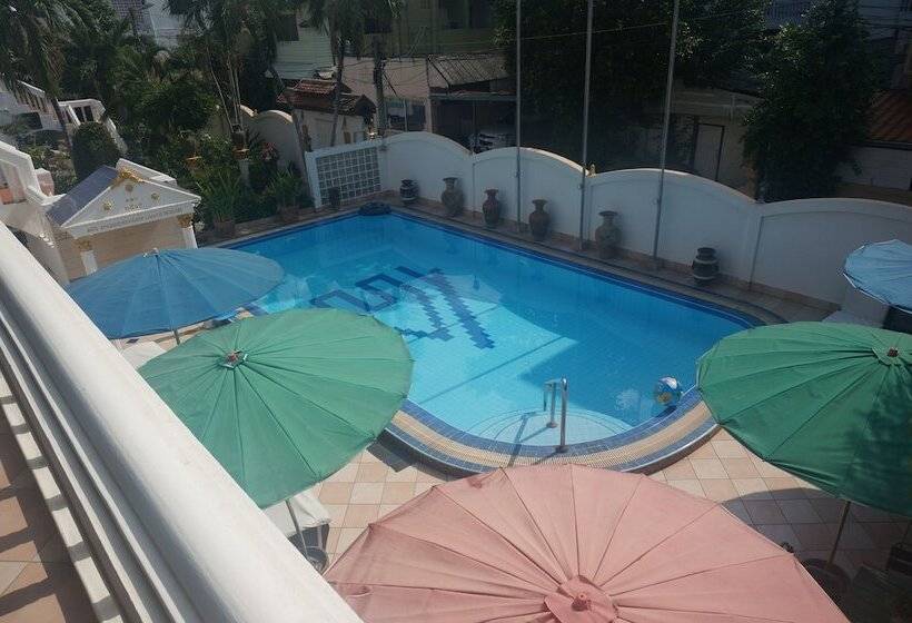 Villa Oranje Pattaya