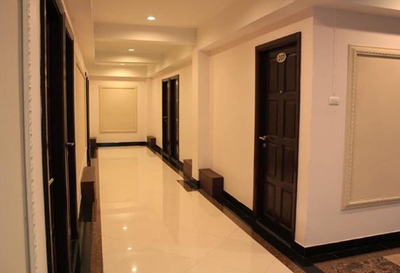 Fotos del hotel Maleez Lodge:  2