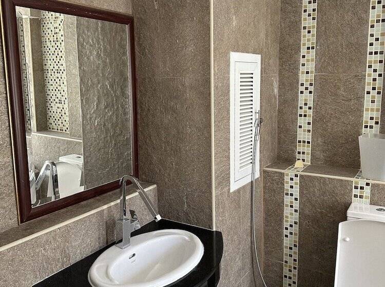 Fotos del hotel Maleez Lodge:  10