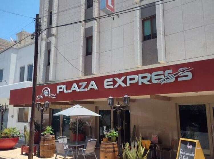 Fotos del hotel Plaza Express:  5