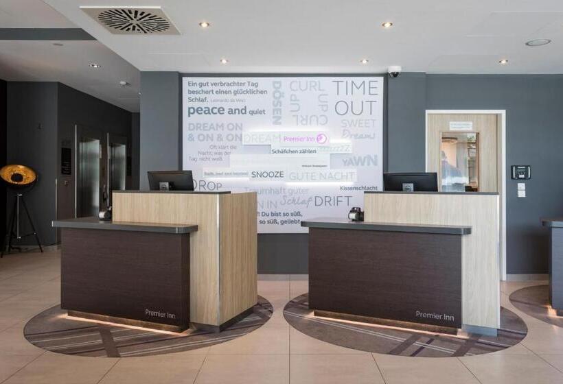 Fotos del hotel Premier Inn Freiburg City Süd Hotel:  11