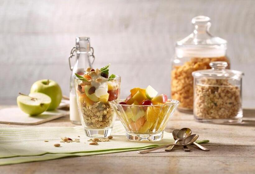 Fotos del hotel Premier Inn Freiburg City Süd Hotel:  12