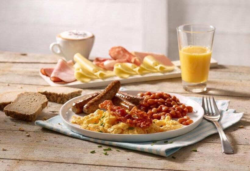 Fotos del hotel Premier Inn Freiburg City Süd Hotel:  4