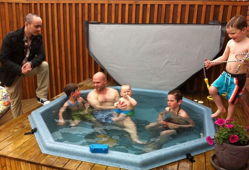 Fotos del hotel Guesthouse Bjarney:  2