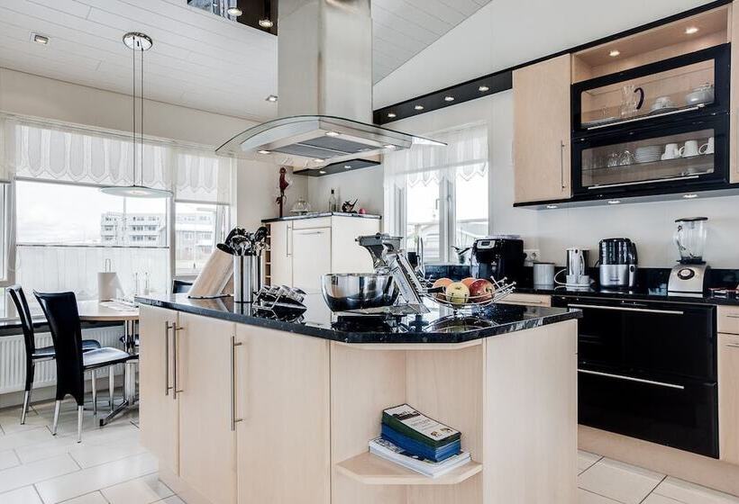 Fotos del hotel Guesthouse Bjarney:  9