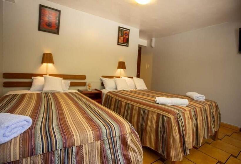 Fotos del hotel Hostal La Payacha:  1