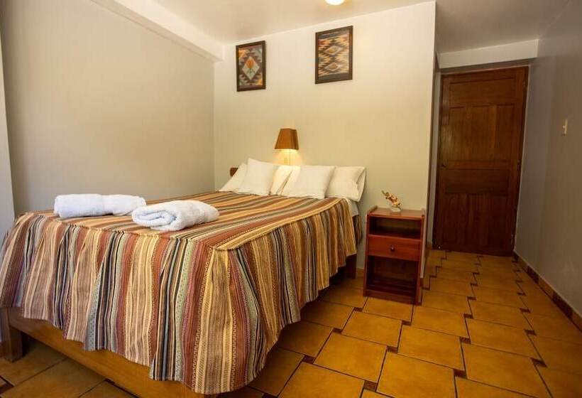 Fotos del hotel Hostal La Payacha:  19