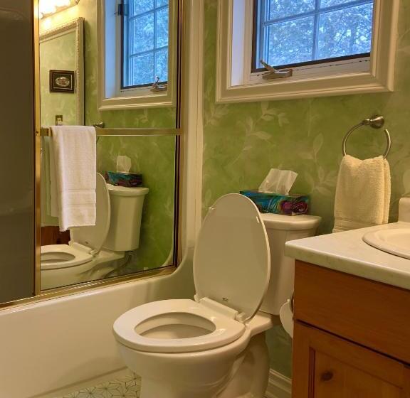 Fotos del hotel Weatherpine Inn:  14