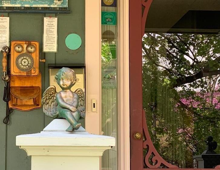 Fotos del hotel Weatherpine Inn:  18