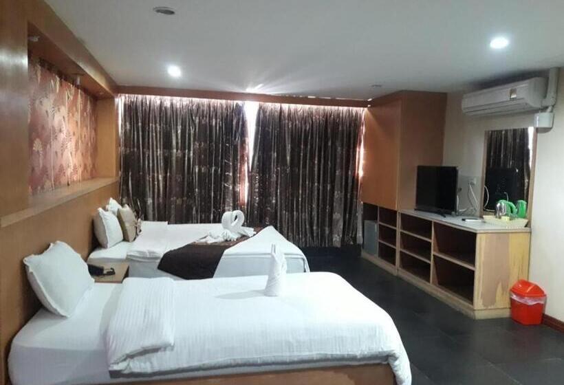 New Pind Balluchi Inn