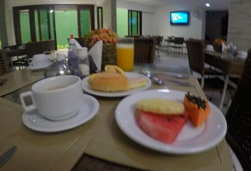 Fotos del hotel Abrolhos Praia:  25