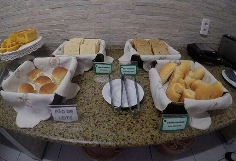 Fotos del hotel Abrolhos Praia:  21