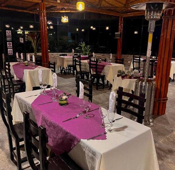 Fotos del hotel Villa De Valverde:  15