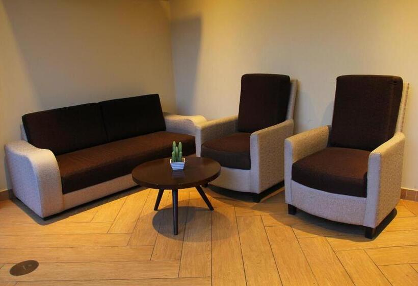 Fotos del hotel Villa De Valverde:  23