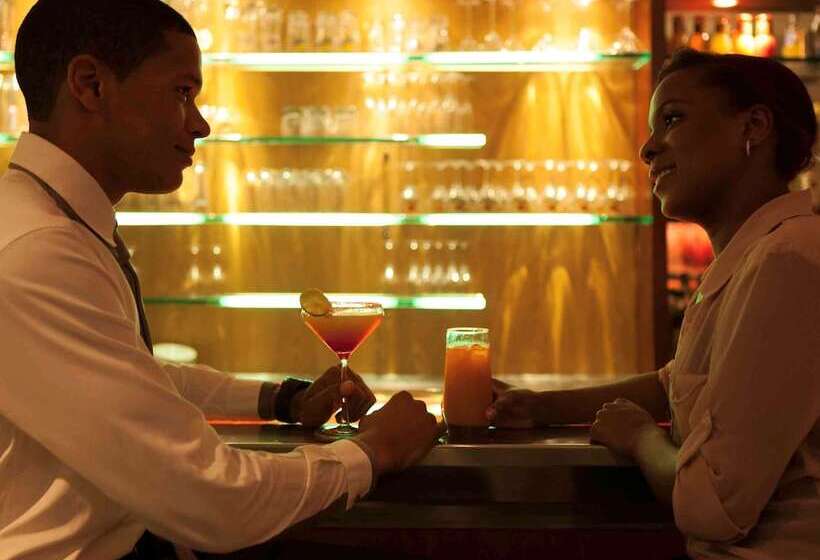 Fotos del hotel Novotel Lucknow Gomti Nagar:  8