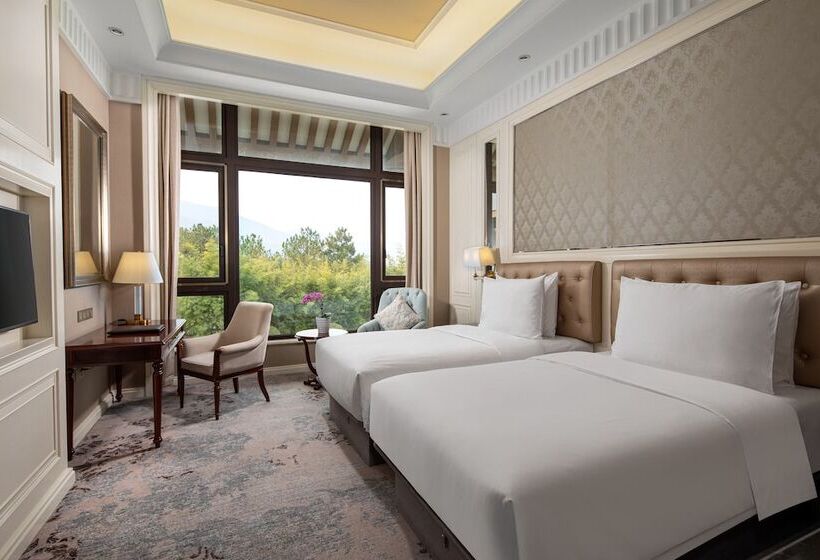 Fotos del hotel The Carp Islet Resort:  24