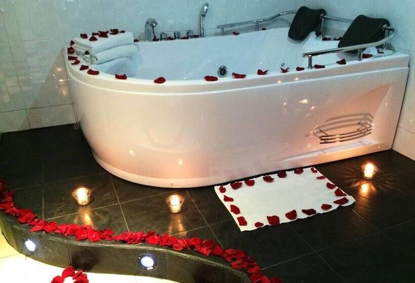 Fotos del hotel Boutique Embajada De La Feria:  3