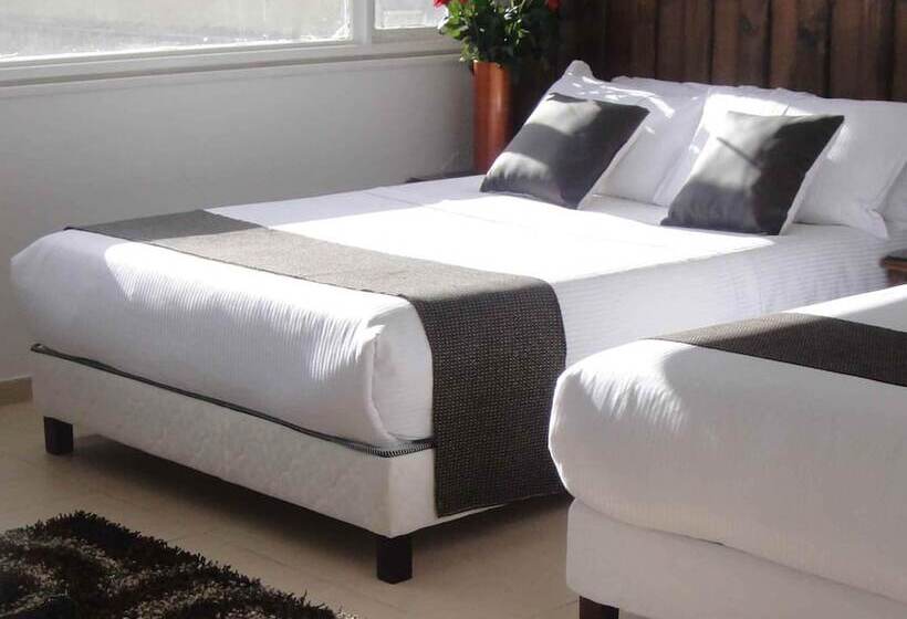 Fotos del hotel Boutique Embajada De La Feria:  24