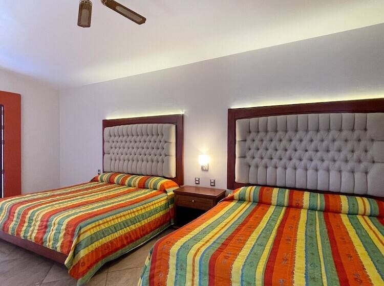 Fotos del hotel Santa Helena Plaza:  9