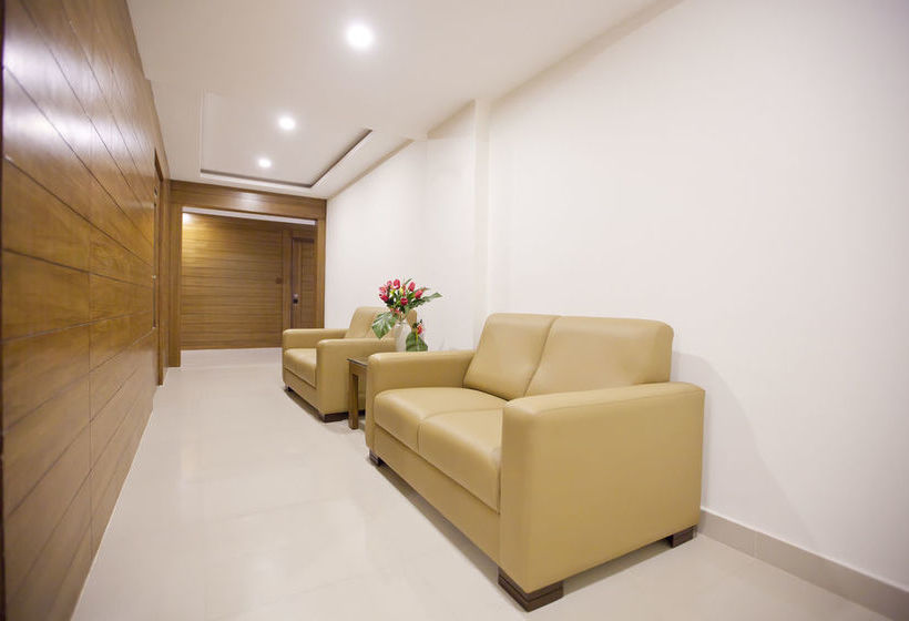 Fotos del hotel Shoba Residency:  3