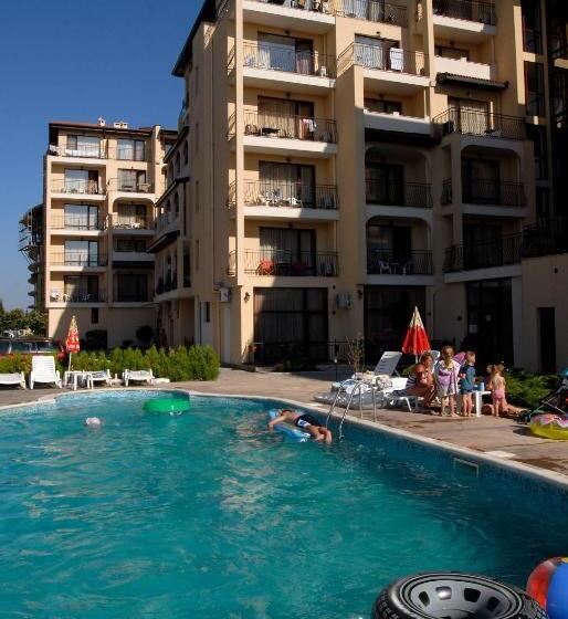 Fotos del hotel Aparthotel Rose Village:  15