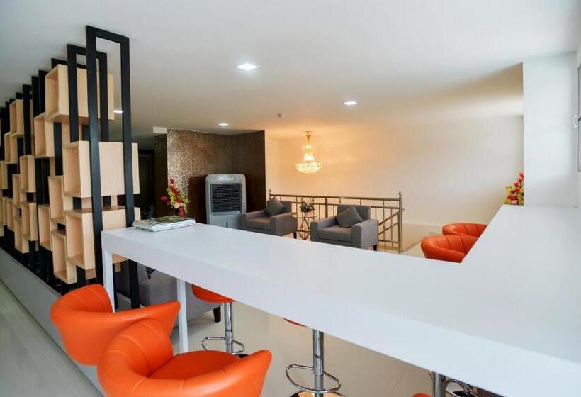 Fotos del hotel Family:  3