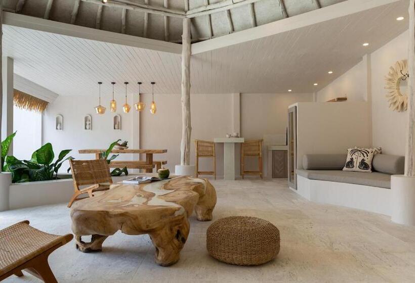 Fotos del hotel Eden Beach Bungalows:  2