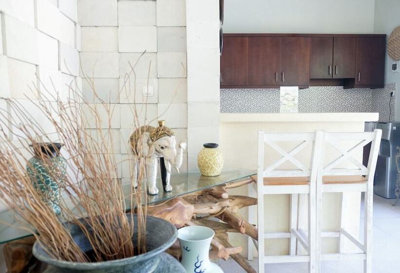 Fotos del hotel Villa Bau Nyale:  9