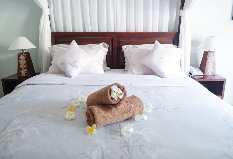 Fotos del hotel Villa Bau Nyale:  16