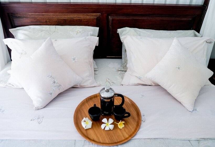 Fotos del hotel Villa Bau Nyale:  23