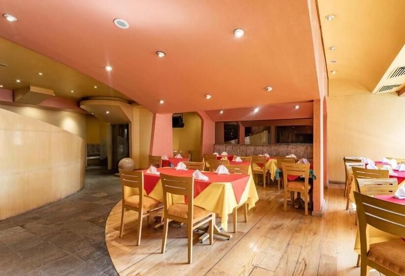 Fotos del hotel Capital O Andrade:  11