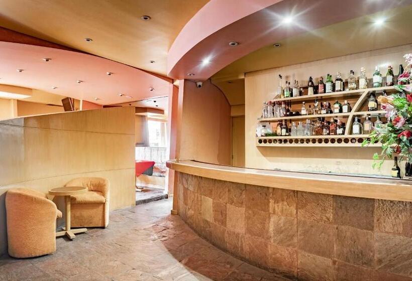 Fotos del hotel Capital O Andrade:  12